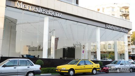 شوروم میلیاردی مرسدس بنز در تهران؛ اما خالی!
