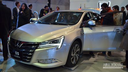 معرفی ویدیویی لوکسژن S5 در نمایشگاه خودرو اصفهان