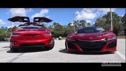 درگ تماشایی تسلا مدل X و آکورا NSX+ویدیو