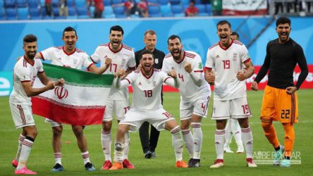 پخش مسابقه فوتبال ایران-اسپانیا در سرپل ذهاب