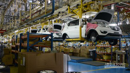 خودروسازان بازار را تشنه نگه می‌دارند تا قیمت‌ها را افزایش می‌دهند