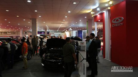 آغاز به کار نمایشگاه خودرو بندرعباس+ عکس