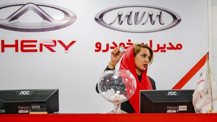 اولین مراسم قرعه کشی مدیران خودرو به مناسبت ماه مبارک رمضان