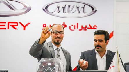 اولین مراسم قرعه کشی مدیران خودرو به مناسبت ماه مبارک رمضان