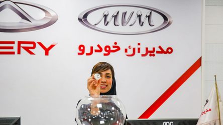 اولین مراسم قرعه کشی مدیران خودرو به مناسبت ماه مبارک رمضان