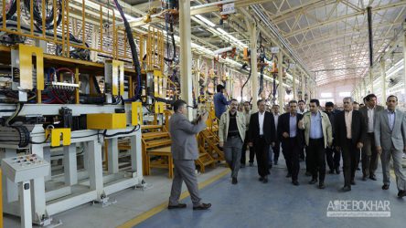 بازدید مدیران استاندارد از کارخانه ی بی وای دی و کارمانیا