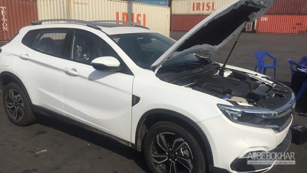 نمونه های آزمایشی خودروهای لندویند جهت عرضه در ایران از گرمک ترخیص شدند + تصاویر