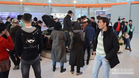 استقبال بازدیدکنندگان در روزهای پایانی سومین نمایشگاه خودروی تهران + آلبوم تصاویر