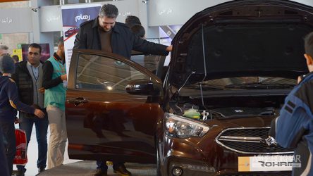استقبال بازدیدکنندگان در روزهای پایانی سومین نمایشگاه خودروی تهران + آلبوم تصاویر