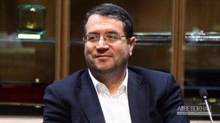 وزیر صنعت: قراردادهای پیش فروش خودرو بازنگری می شود