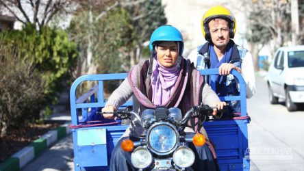 موتورسواری زنان مثل دوچرخه‌ سواری منع شرعی و قانونی ندارد