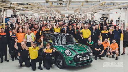 جشن تولید ۱۰ میلیون خودرو در کارخانه آکسفورد شرکت مینی