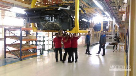 کارشکنی در واگذاری سهام خودروسازان؟