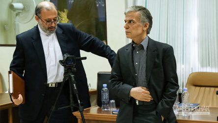 قاضی: قطعات بنزین سوز را با عنوان گاز سوز وارد و بر آن تعرفه ۵درصد اعمال کردید