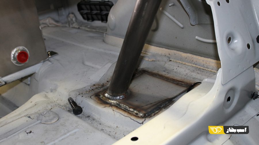به کارگیری اسکلت بندی فلزی (Roll Cage) در کابین خودرو