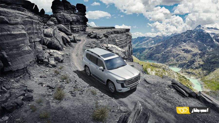 تویوتا لندکروزر سری 300 مدل 2022 نسل جدید