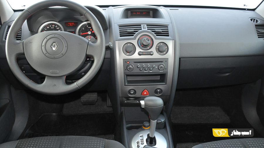 رنو مگان 2000