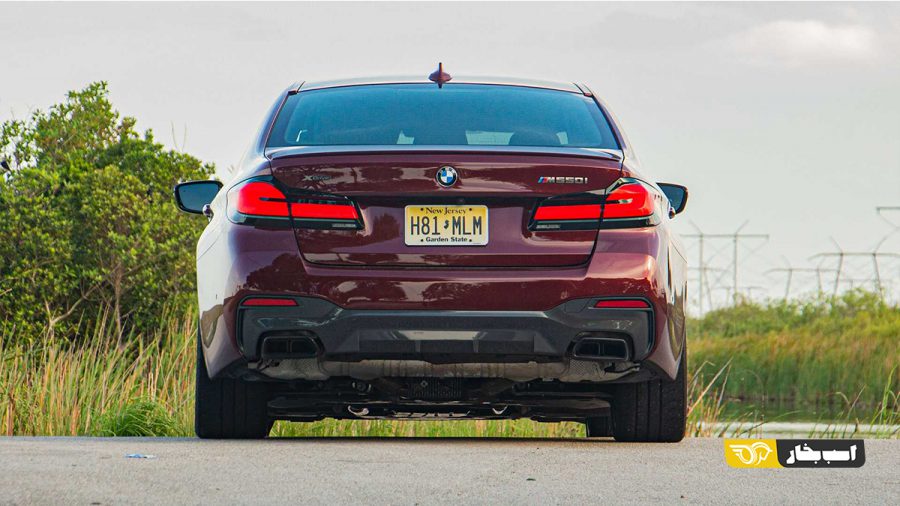 ب ام و M550i