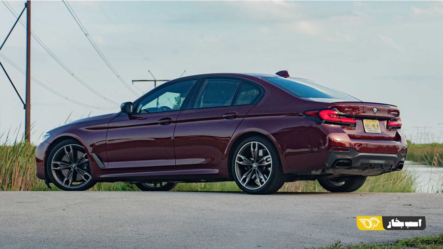 ب ام و M550i