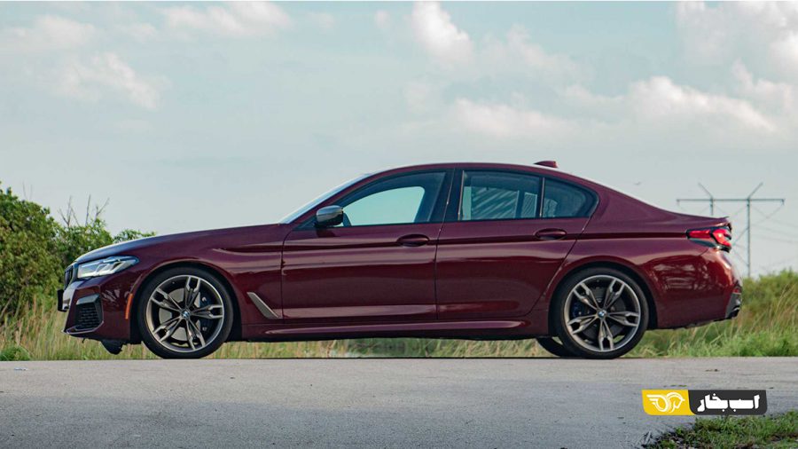 ب ام و M550i