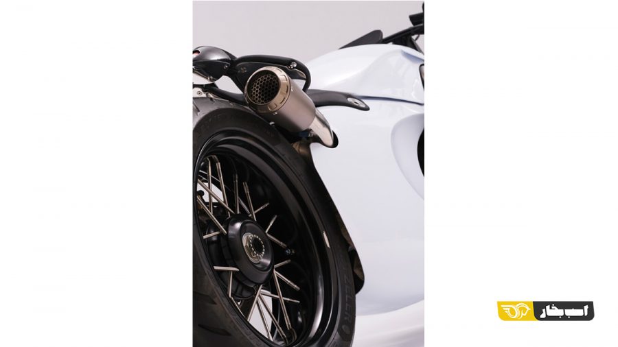 موتورسیکلت ب ام و R1250 R