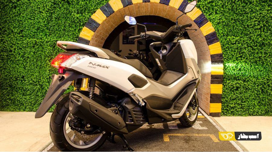 مقایسه هوندا PCX و یاماها NMAX