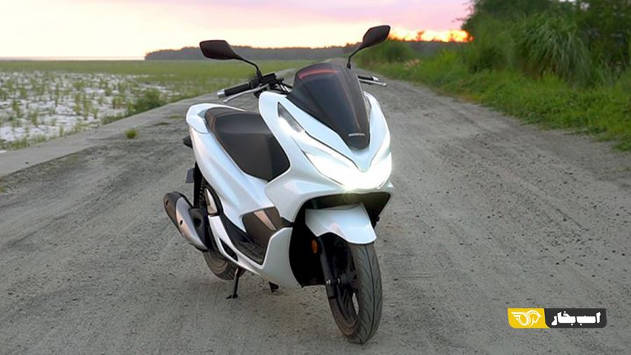 مقایسه هوندا PCX و یاماها NMAX