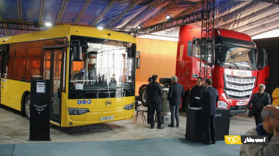 غرفه گروه بهمن در نمایشگاه خودرو کرمان
