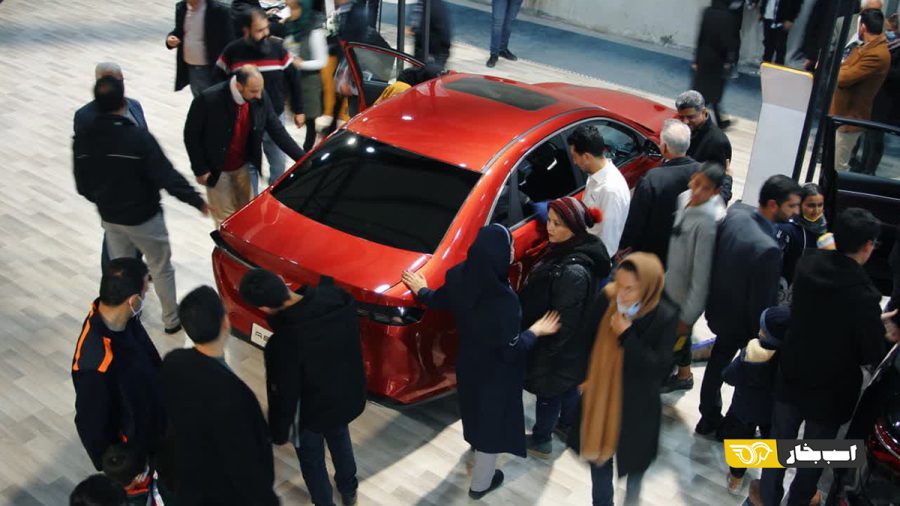 غرفه گروه بهمن در نمایشگاه خودرو کرمان