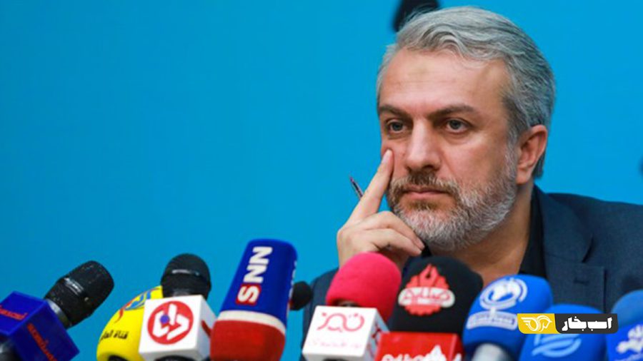 فاطمی امین با کارنامه مردود پشت «بهمن» مخفی می‌شود؟