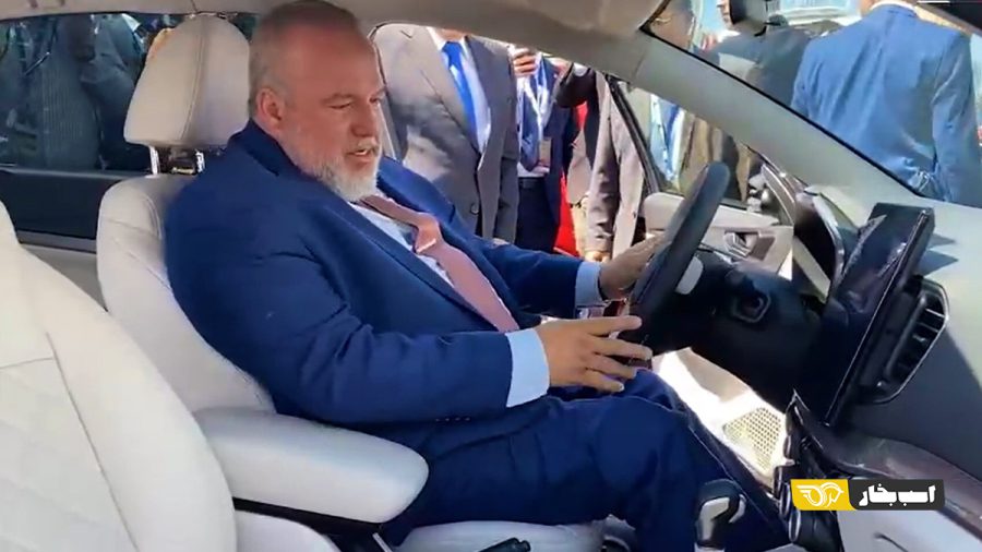 لادا وستا آئورا