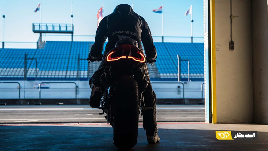 ام وی آگوستا بروتاله 1000 RR آسن