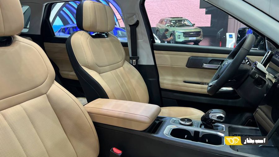 کابین جکو J7