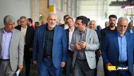 بازدید وزیر صمت از خط تولید خودروی برقی اسکای ول شرکت نبکا