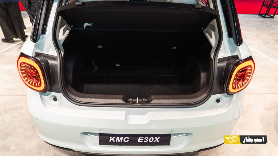 کی ام سی E30X