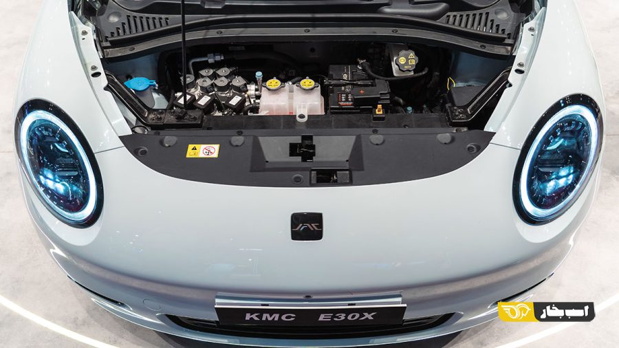کی ام سی E30X