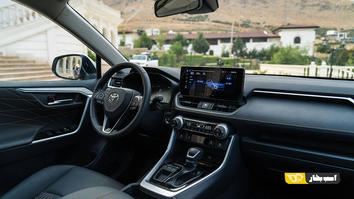 تویوتا راو 4 2024