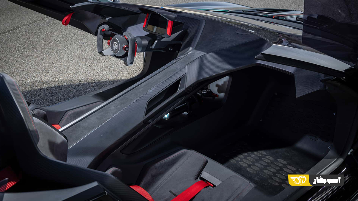 کابین گلف GTI رودستر پنجاهمین سالگرد