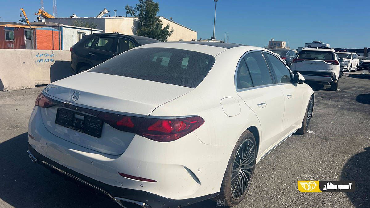 مرسدس بنز E200 2026