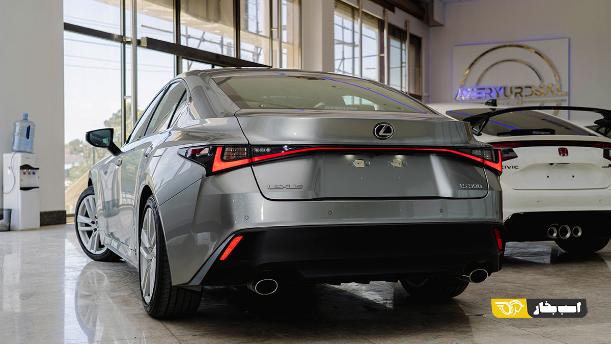 لکسوس IS300 LEXUS