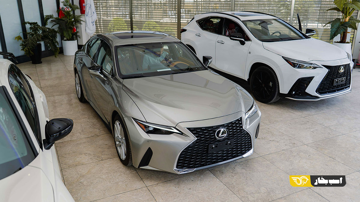 لکسوس IS300 LEXUS