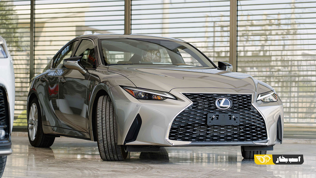 لکسوس IS300 LEXUS