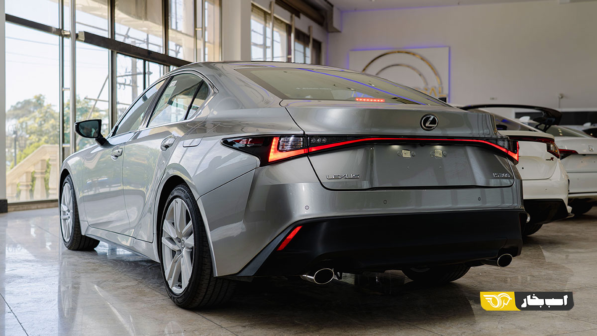 لکسوس IS300 LEXUS