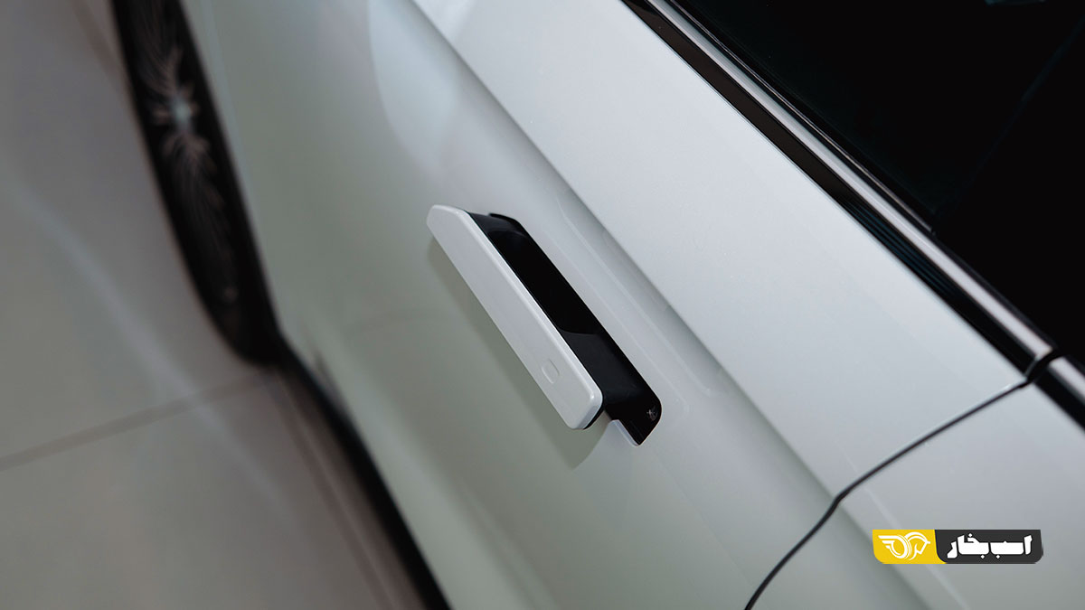فونیکس F9