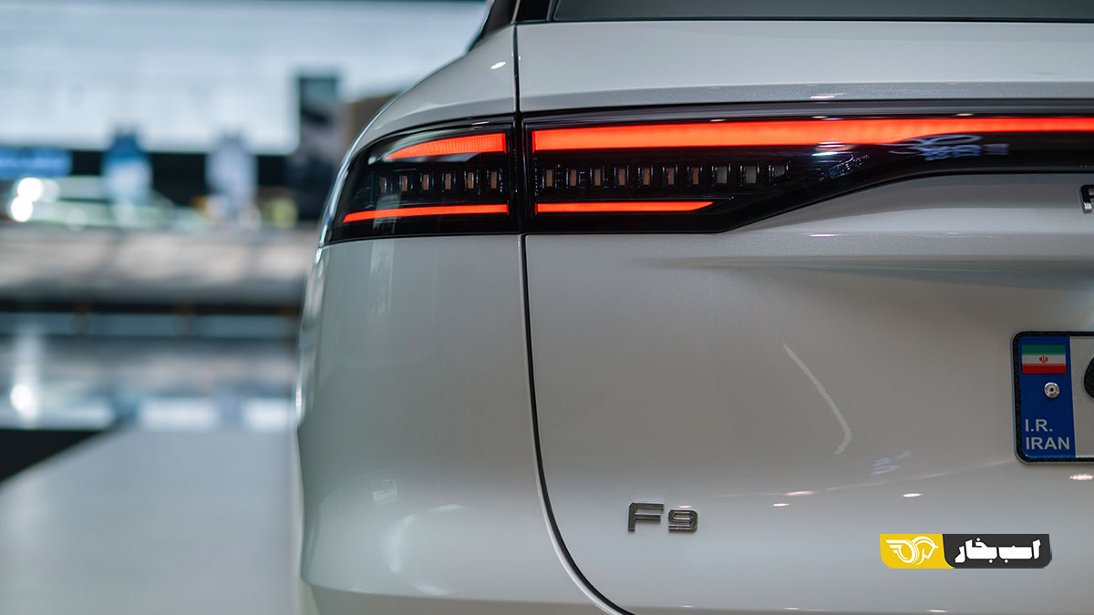 فونیکس F9
