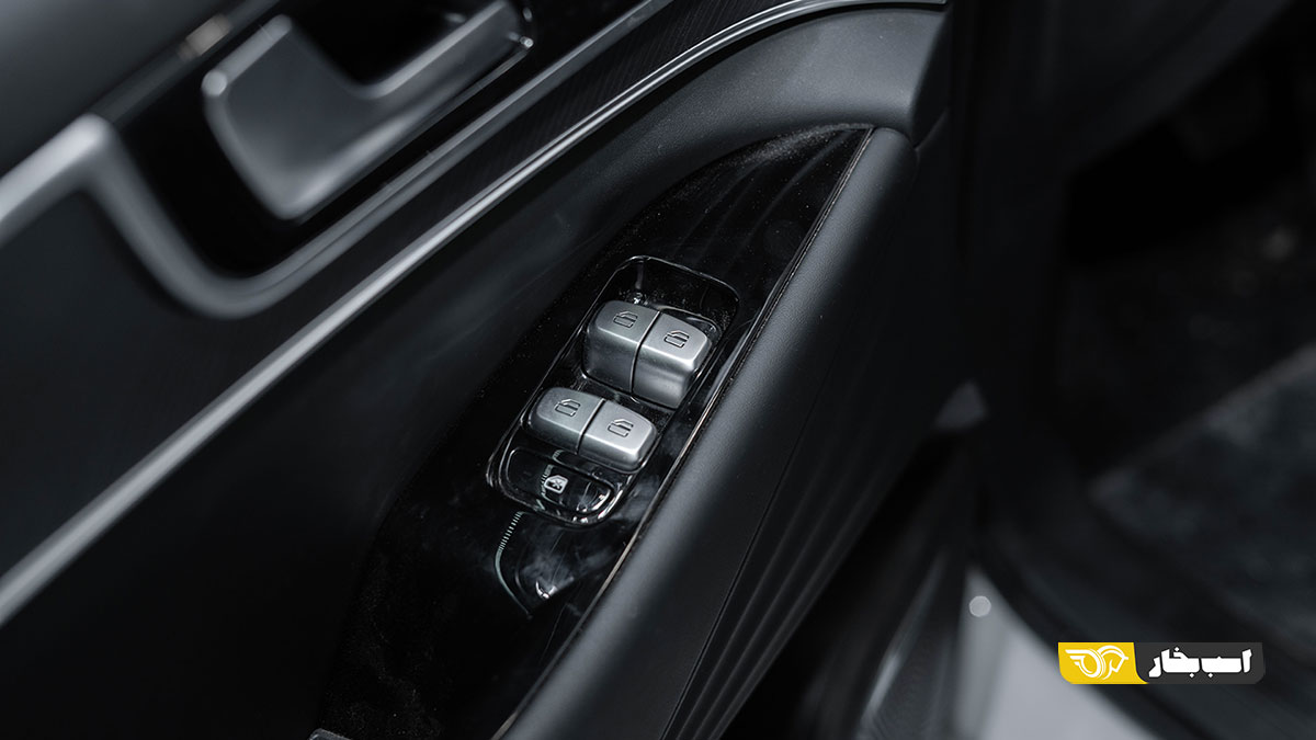 فونیکس F9