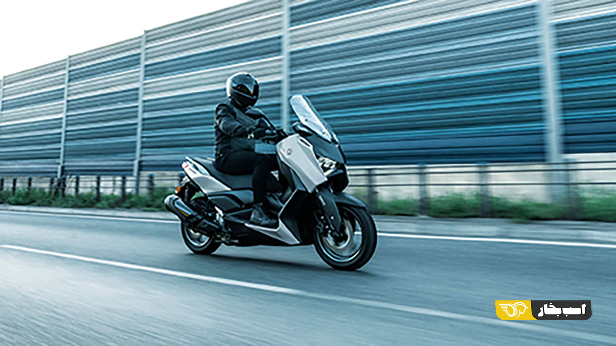 یاماها XMAX 300