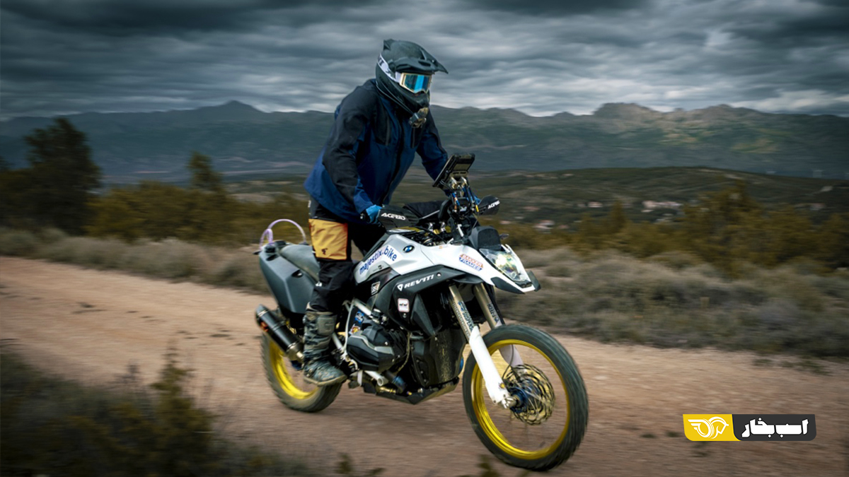 ب ام و R1300RR رالی