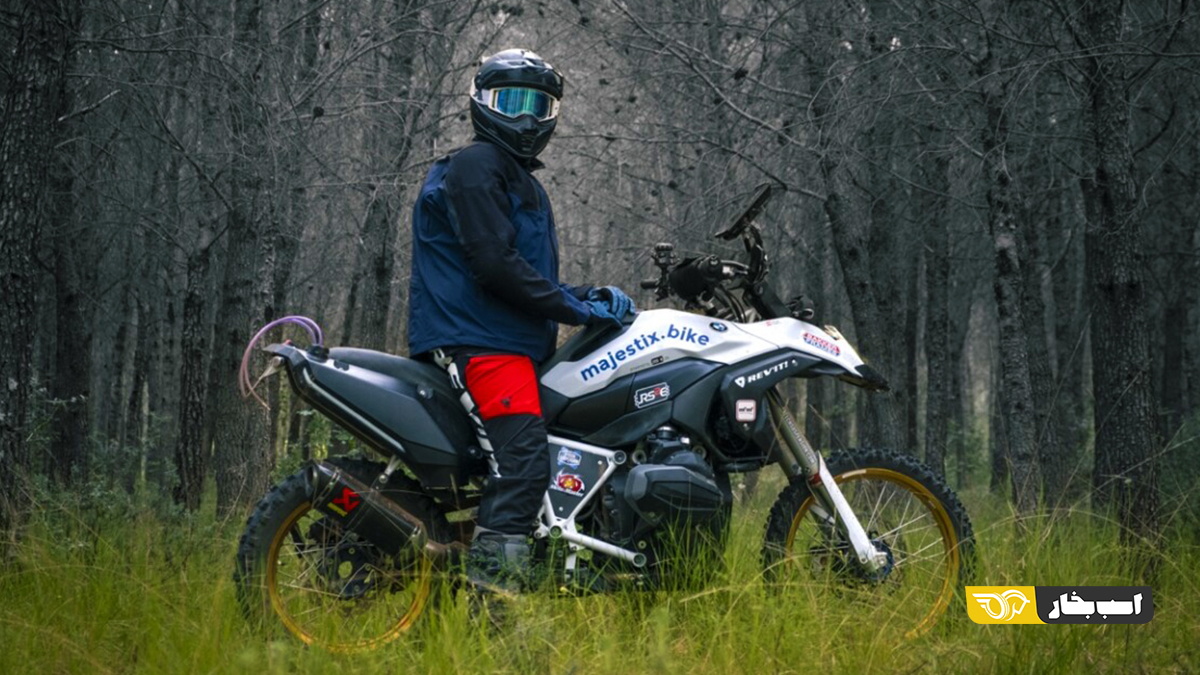 ب ام و R1300RR رالی