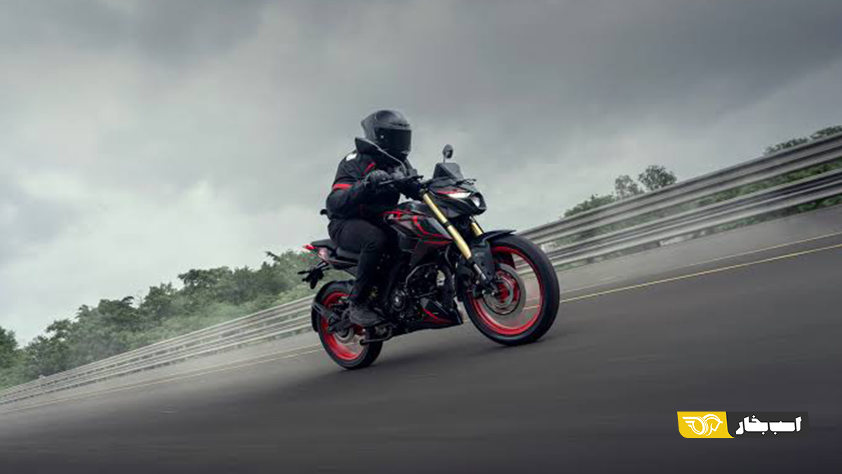 باجاج Pulsar N160